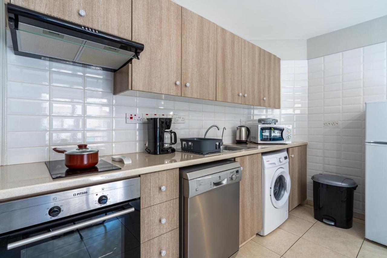 Gitane 1-Bedroom Apartment In Larnaca Ngoại thất bức ảnh
